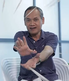 นักพากย์คนโปรด for สมาชม